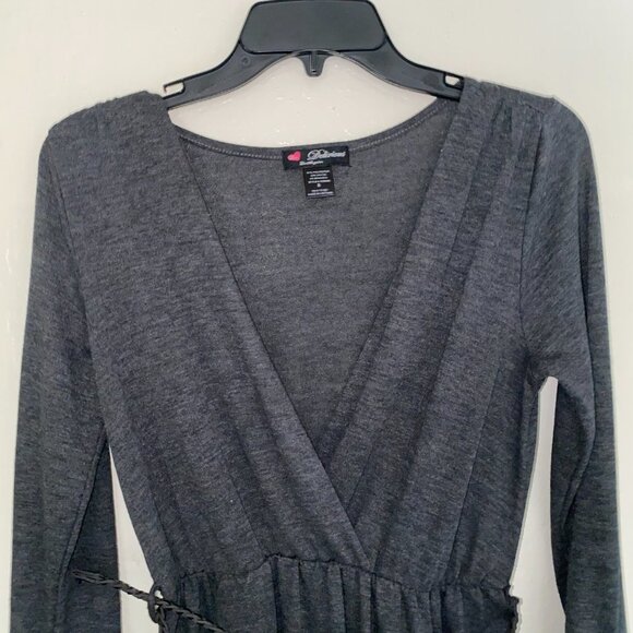 Delicious Los Angeles Long Sleeved Grey Dress with Elastic Waist & Pockets - Picture 3 of 12